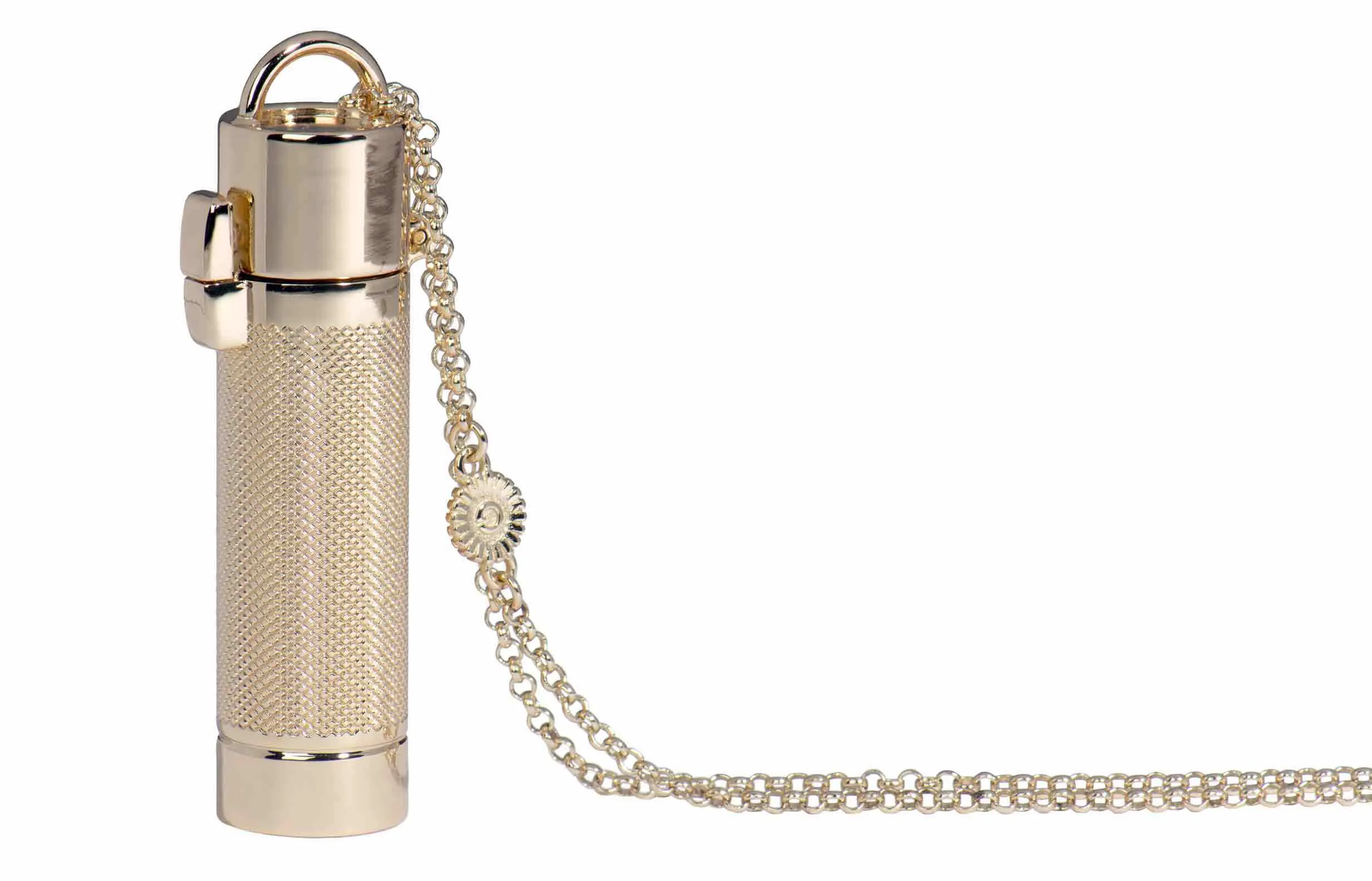 The Saint Tropez Pendant w/Chain Gold Tone